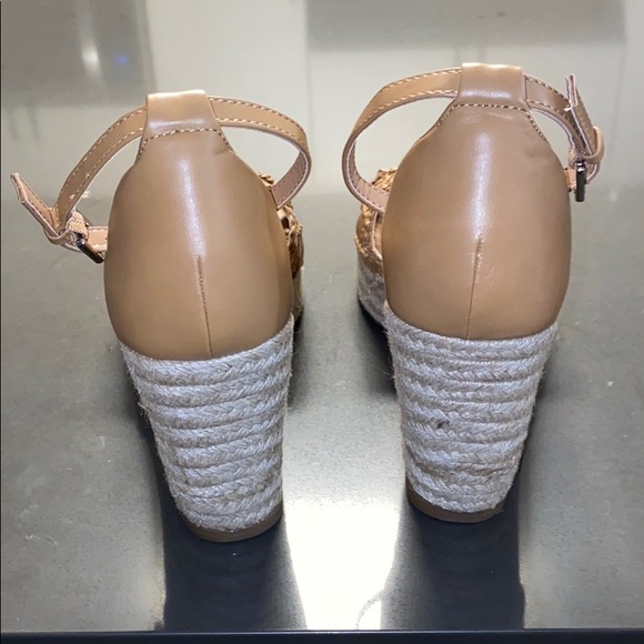 New Woman’s A.N.A. Wedge Sandals in Tan. - Picture 5 of 8